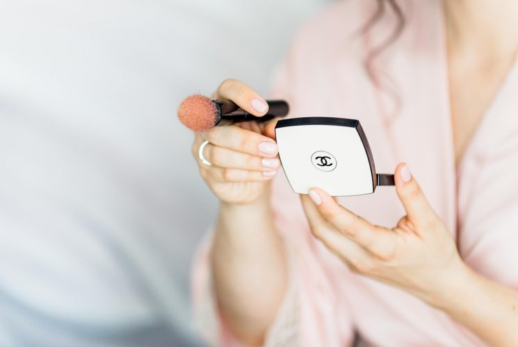 Beauty must-have na babí léto. Vládnout bude podzimní glow a nové vůně