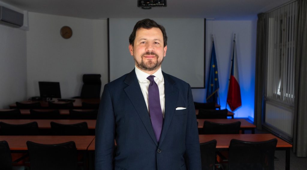 Máte poslední šanci pro změnu v roce 2025 – Proč studium MBA nebo LL.M. může být rozhodující?