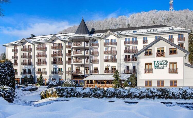 Zapomeňte na Alpy! Polsko má hory, wellness i pravou zimní atmosféru, kterou si zamilujete