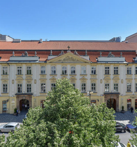 Nejkrásnější gastro zahrada v centru Prahy: Slovanský dům