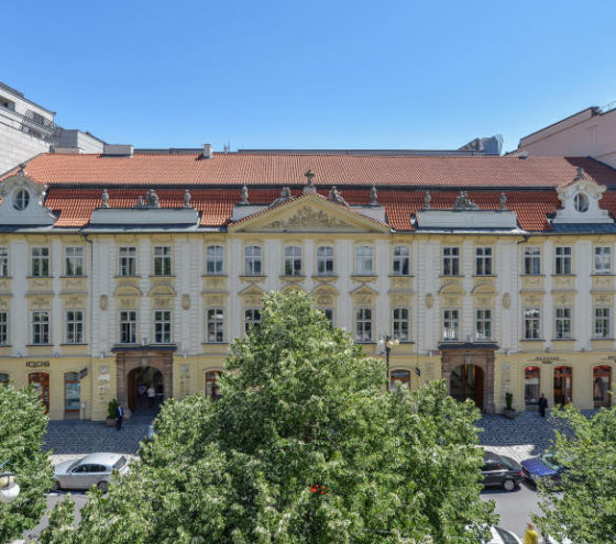 Nejkrásnější gastro zahrada v centru Prahy: Slovanský dům