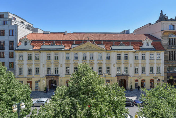 Nejkrásnější gastro zahrada v centru Prahy: Slovanský dům