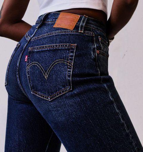 Fashion tip: Křivkám lichotící 501 Curve