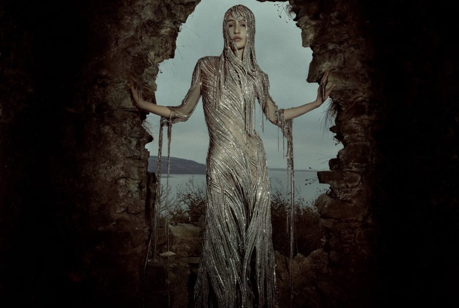 Castlecore nebo gothic revival. Moderní móda inspirovaná středověkem