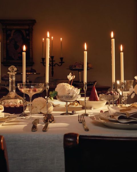 Vánoce v duchu tichého luxusu: Zara Home vs. H&M Home