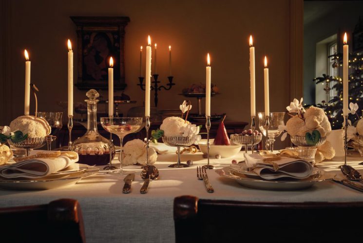 Vánoce v duchu tichého luxusu: Zara Home vs. H&M Home