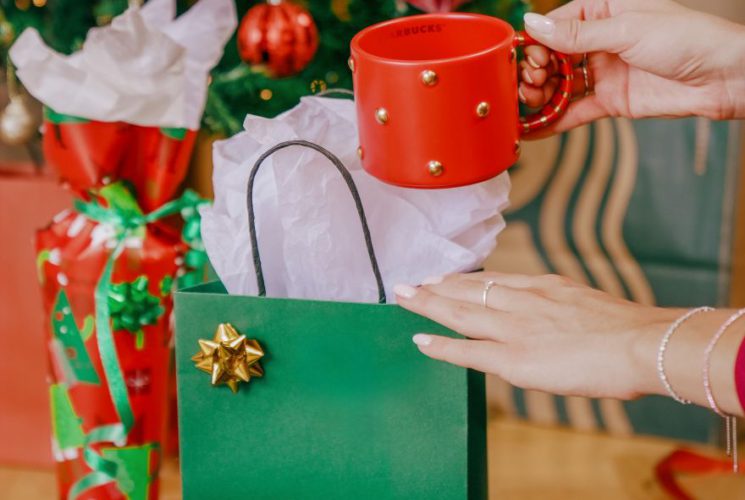 Starbucks má novou kavárnu v Metropoli na Náměstí Republiky