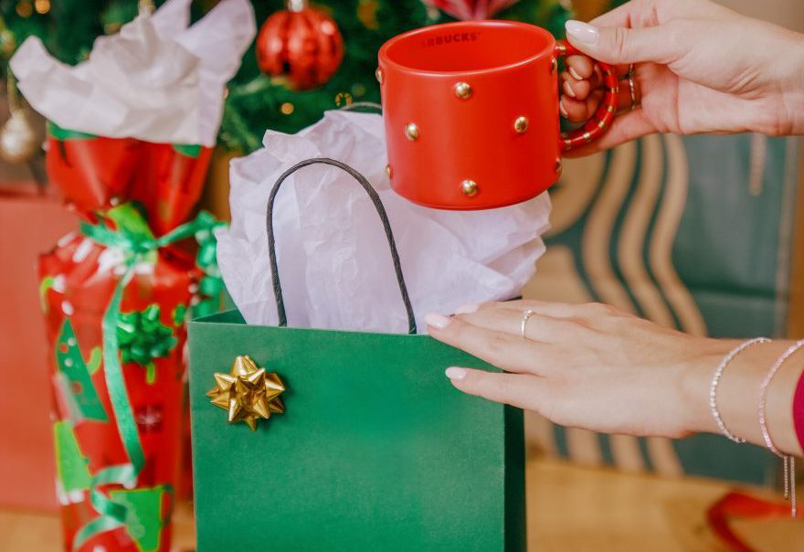 Starbucks má novou kavárnu v Metropoli na Náměstí Republiky