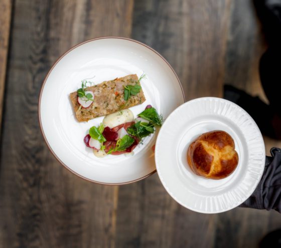 Velikonoční hostina podle Marka Fichtnera v Červeném Jelenovi