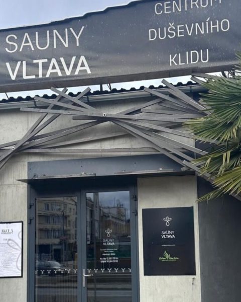 Sauna Vltava Praha: saunový rituál na břehu řeky
