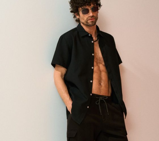 Pánské kraťasy a košile – vyladěné outfity pro teplé dny