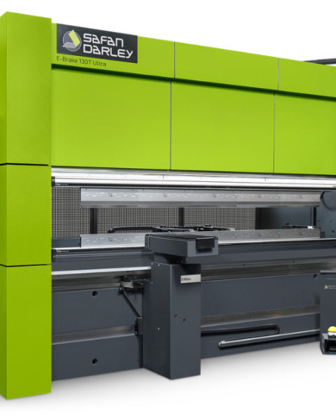 Ohraňovací lisy SafanDarley: přesnost a produktivita jako standard