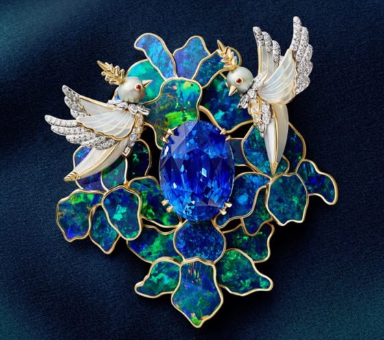Značka Tiffany & Co. představuje Legendary Bird: The Sapphire Edition